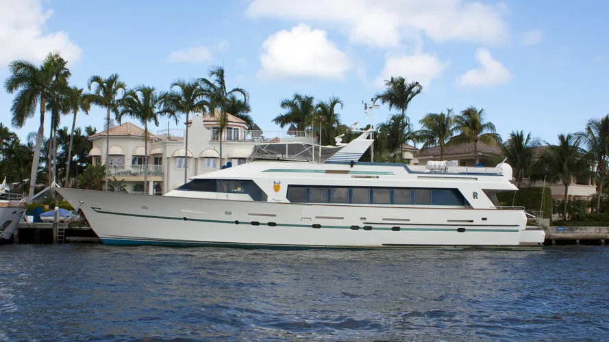 r-rendezvous-motor-yacht-christensen-1991-34m-profile