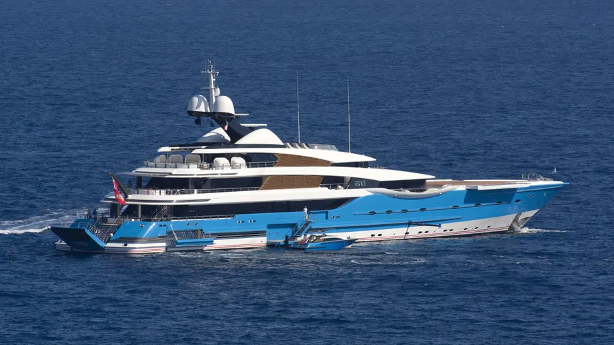 madame-gu-motor-yacht-feadship-2013-99m-profile