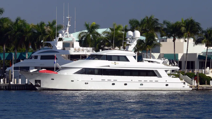 golden-boy-ii-motor-yacht-soverign-1998-35m-profile