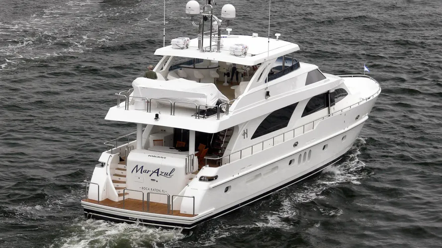 on-a-roll-motor-yacht-hargrave-2009-26m-cruising