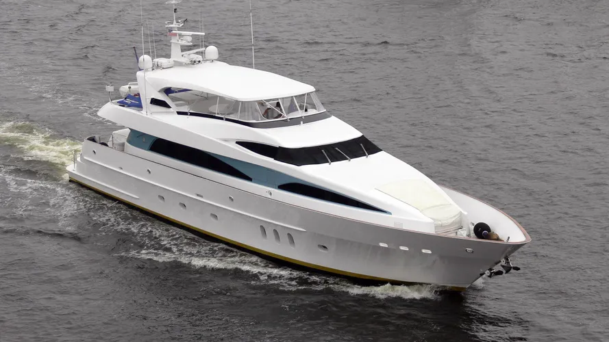 strega-motor-yacht-palmer-johnson-corniche-110-2000-37m-cruising