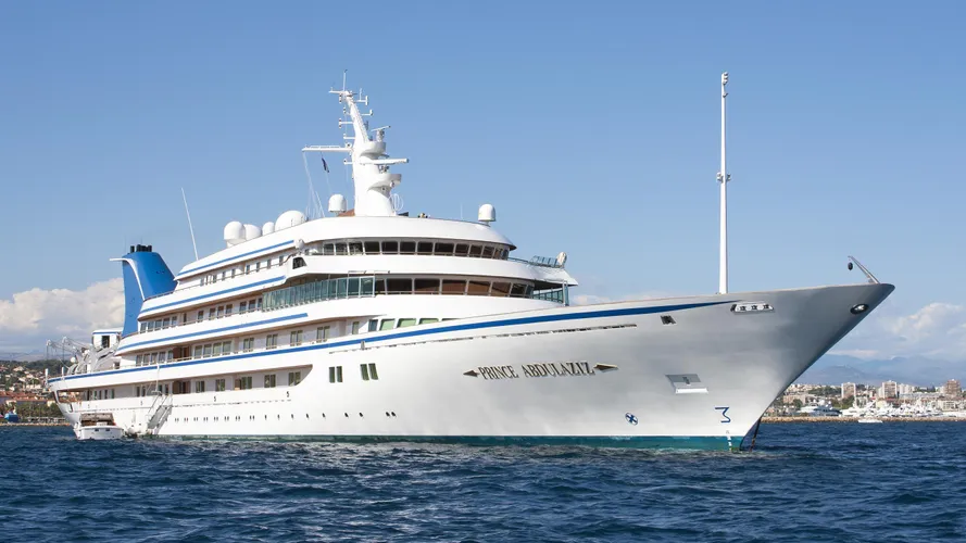 princeabdulaziz-motor-yacht-helsingor-vaerft-1984-147m-bow