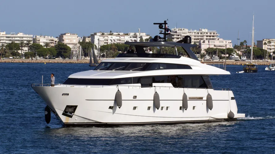 maritta-s-motor-yacht-sanlorenzo-sl-96-2015-29m-front-profile