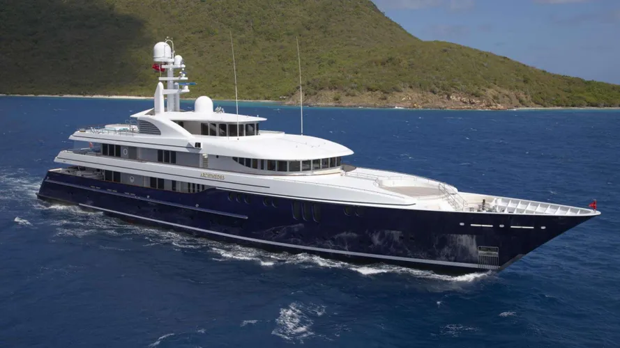 Archimedes-motor-yacht-feadship-2008-67m-cruising