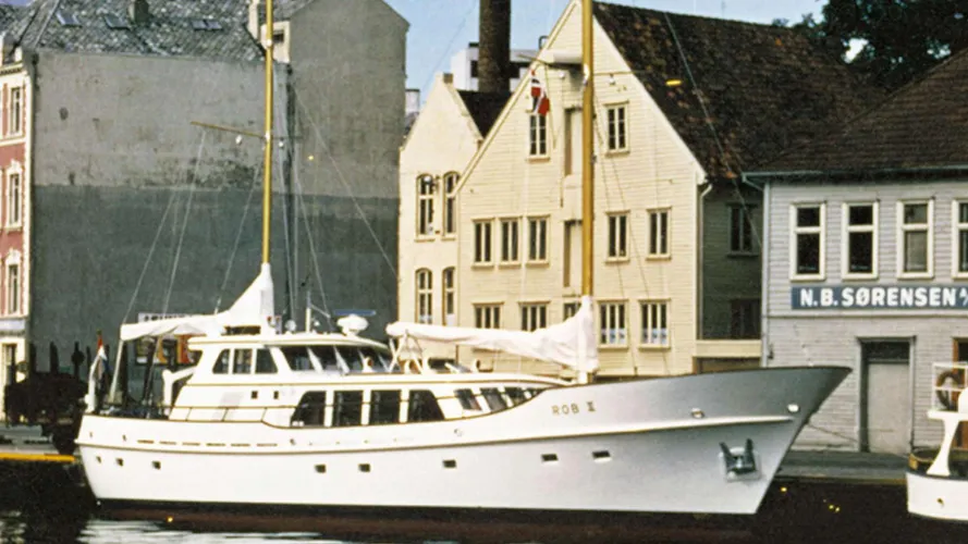 spirit-of-freedom-sailing-yacht-feadship-1972-25m-profile
