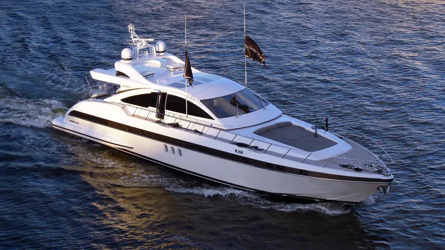 mangusta-80-68-motor-yacht-overmarine-2007-25m-cruising