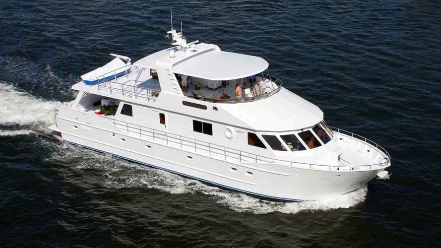 migliori-amici-motor-yacht-custom-steel-boats-2009-27m-cruising