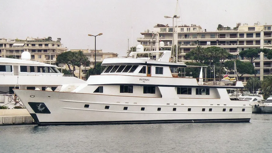 spirit of fortitude ritaki motoryacht karadeniz 1997 34m half profile