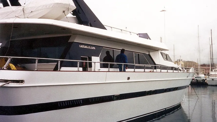 change-ii-motor-yacht-cantieri-di-pisa-27m-1991-half-profile