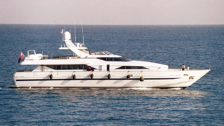captain-z-motor-yacht-baglietto-1988-36m-profile