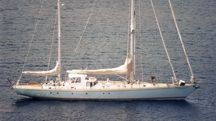 jupiter-sailing-yacht-giorgetti-magrini-1989-30m-profile