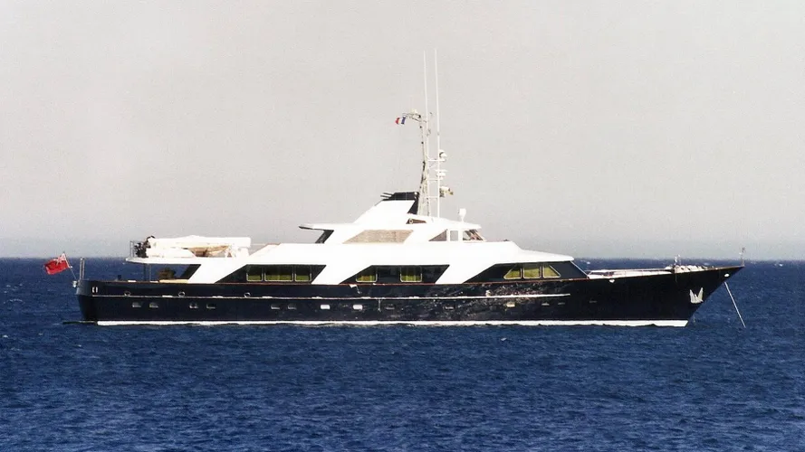 aetea-motor-yacht-picchiotti-1981-41m-profile