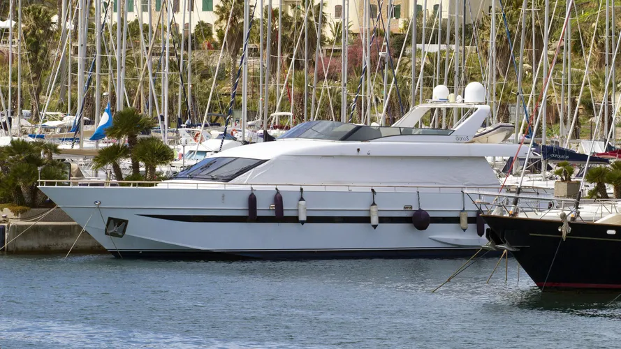 charly-max-motor-yacht-diano-25m-1997-profile-moored