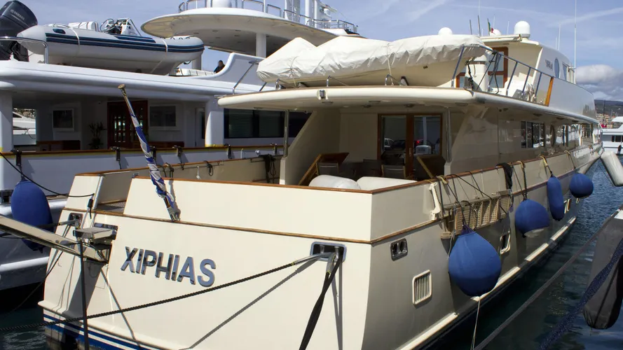 xiphias-motor-yacht-esterel-1973-32m-stern