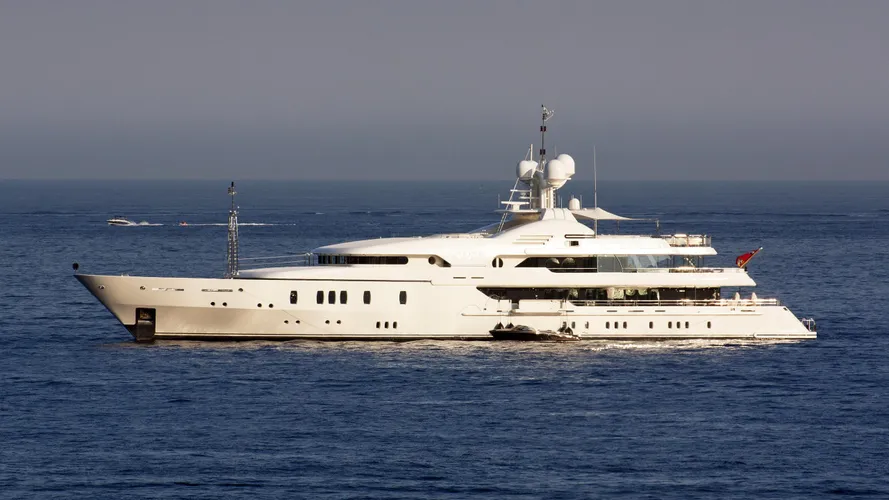 maria-motor-yacht-amels-2007-67m-profile