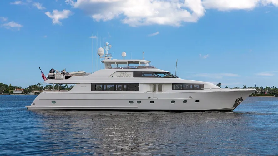 Sea Clef Jojo's Circus Yacht Exterior