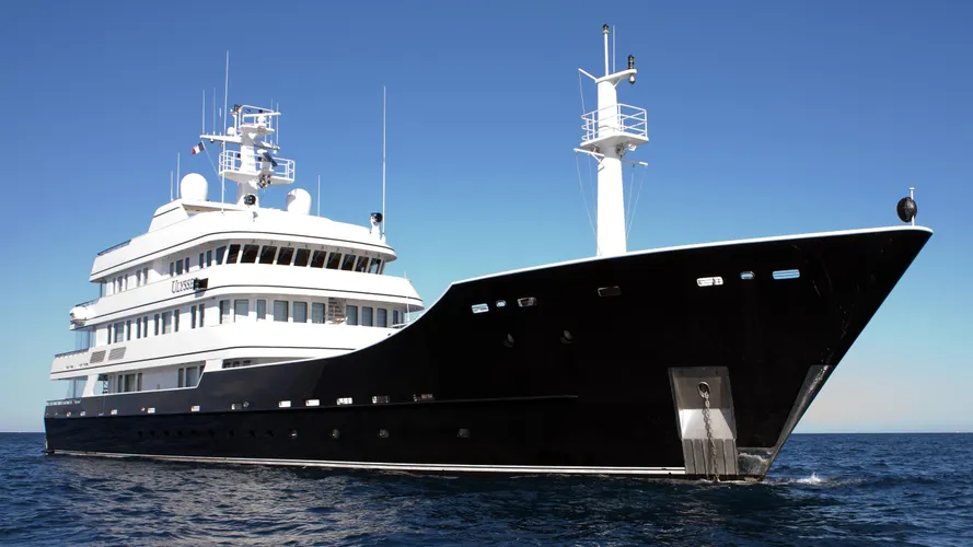 grand-rusalina-explorer-yacht-trinity-global-explorer-192-2003-59m-half-profile