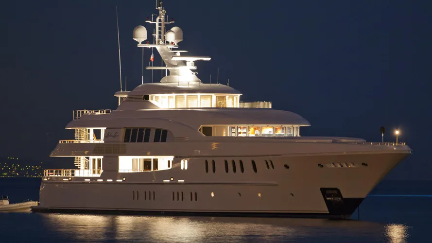 podium-motor-yacht-lurssen-2006-60m-by-night