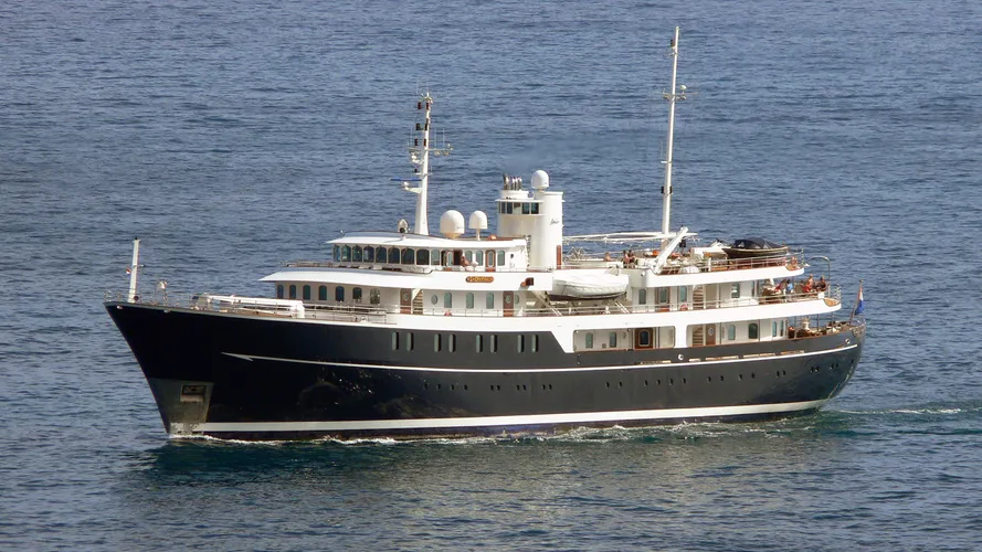 sherakhan motoryacht vuyk 70m 1966 half profile