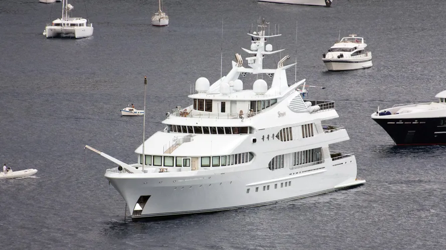samar-motor-yacht-devonport-2006-77m-bow