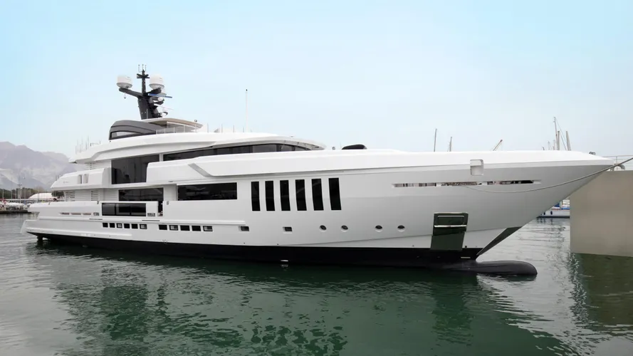 ouranos-motor-yacht-admiral-italian-sea-group-2016-50m-half-profile-launch