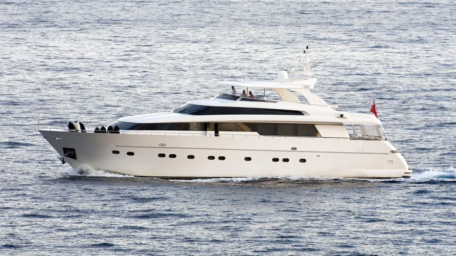 marcelina-of-london-motor-yacht-sanlorenzo-88-2007-27m-stern-profile