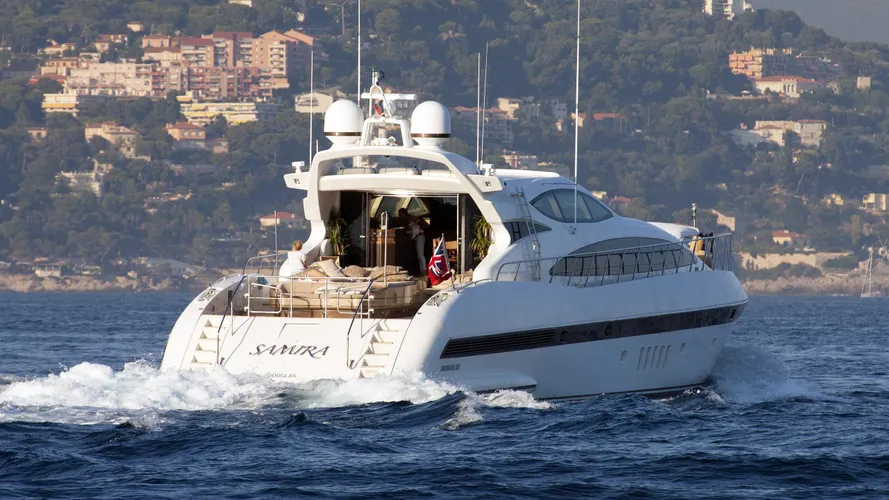 samira-motor-yacht-overmarine-mangusta-105-sport-2006-31m-stern