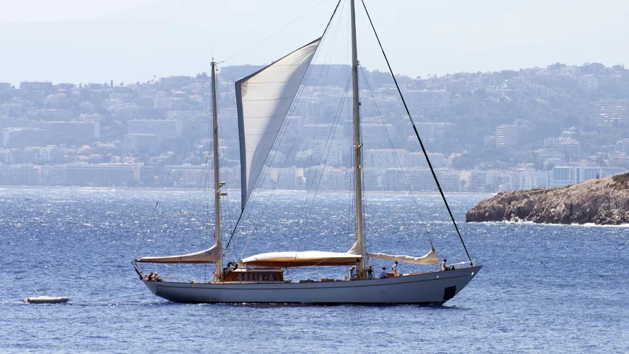 tamory-sailing-yacht-koser-meyer-1952-26m-profile