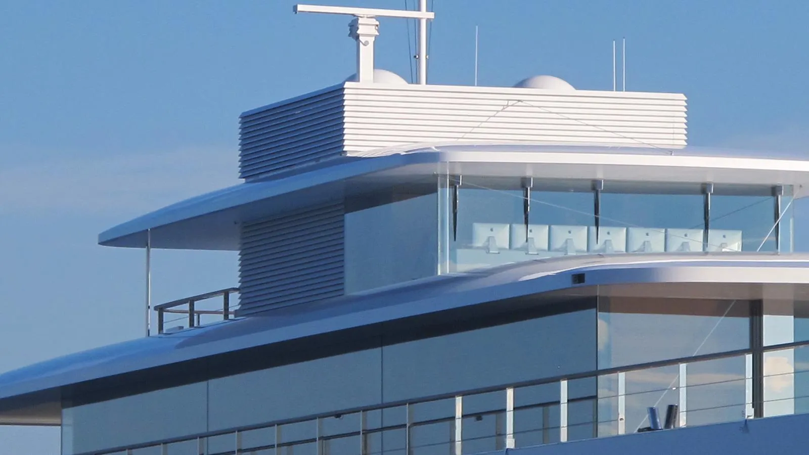 Steve Jobs yacht Venus on the water