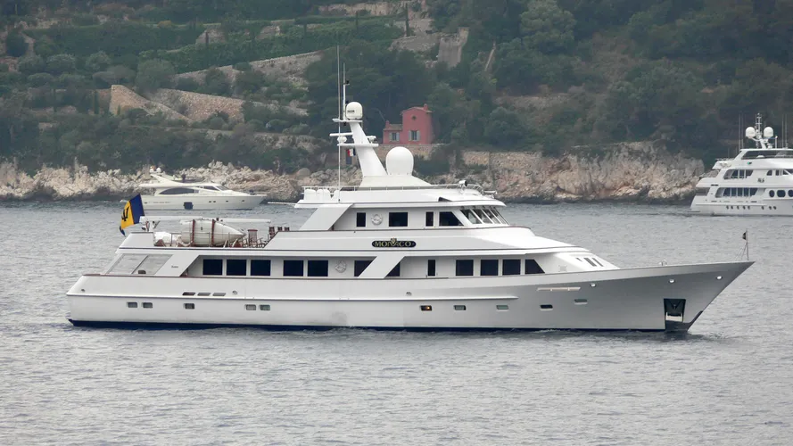 monaco-motor-yacht-feadship-1981-38m-profile