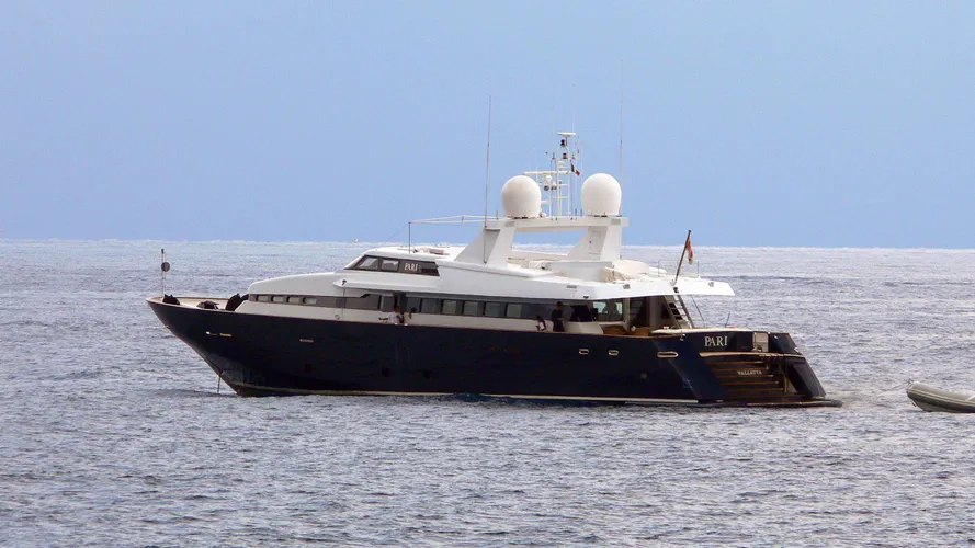 pari-motor-yacht-alukraft-1989-40m-half-profile