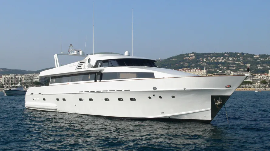 sunny-dream-motor-yacht-picchiotti-1968-31m-half-profile