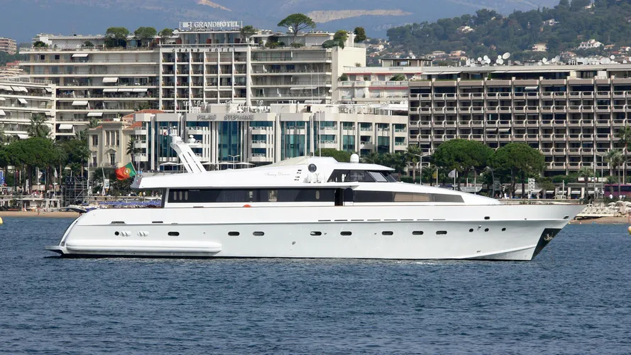 sunny-dream-motor-yacht-picchiotti-1968-31m-profile