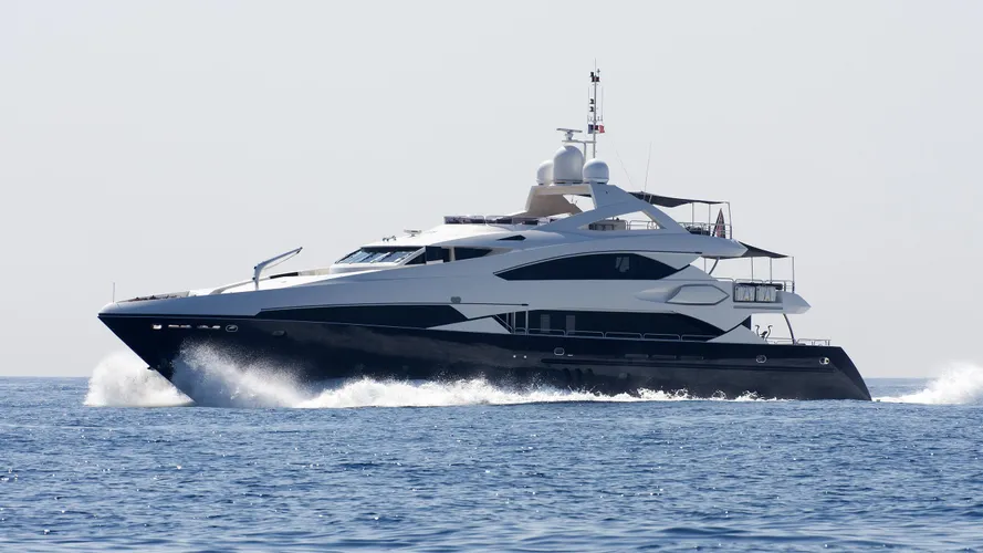 al-faisal-the-snapper-motor-yacht-suseeker-121-2007-37m-cruising