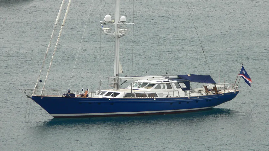 toto-sailing-yacht-palmer-johnson-1983-34m-profile