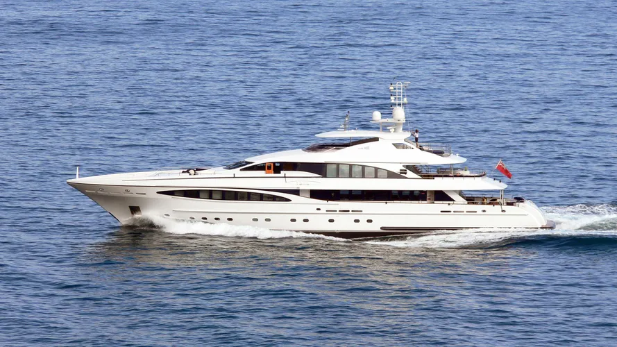 yalla-motor-yacht-heesen-2004-47m-cruising-profile