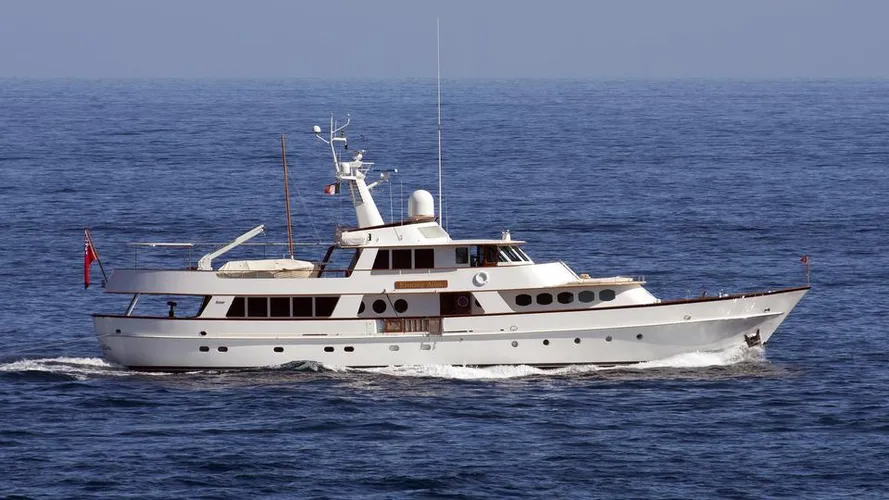 c-side-motor-yacht-feadship-1979-34m-cruising