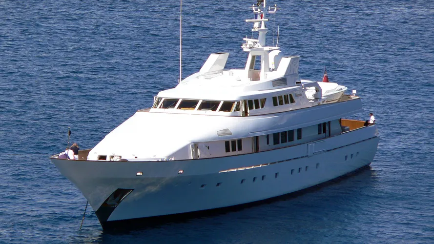 fantasia-motor-yacht-codecasa-1986-50m-half-profile