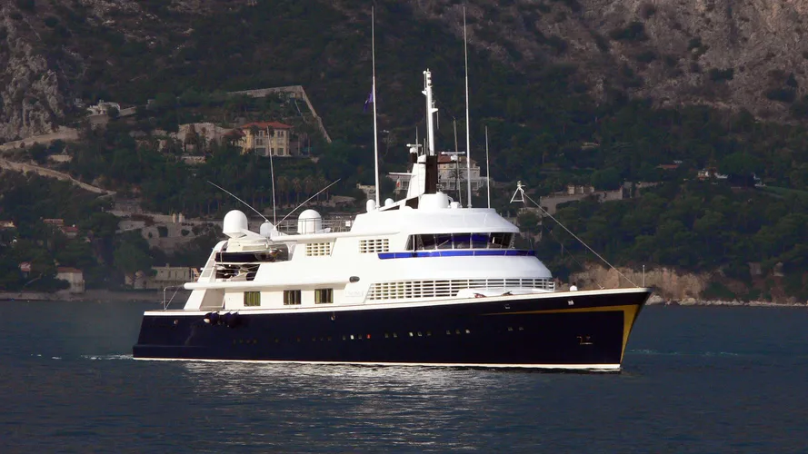 the-one-motor-yacht-lurssen-1973-71m-half-profilethe-one-motor-yacht-lurssen-1973-71m-half-profile