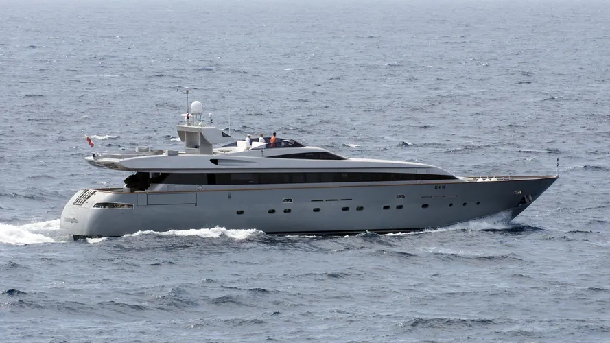 thunderball-motor-yacht-baglietto-2001§-34m-cruising