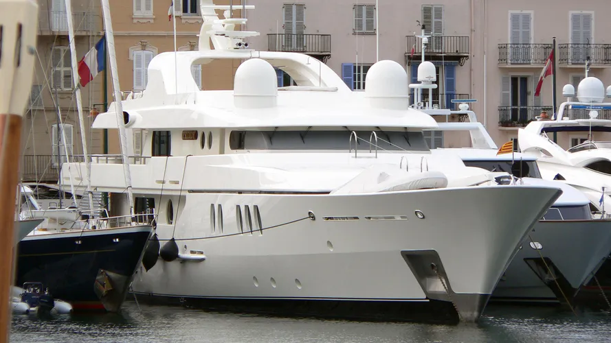tzarina-motor-yacht-amels-1997-50m-bow