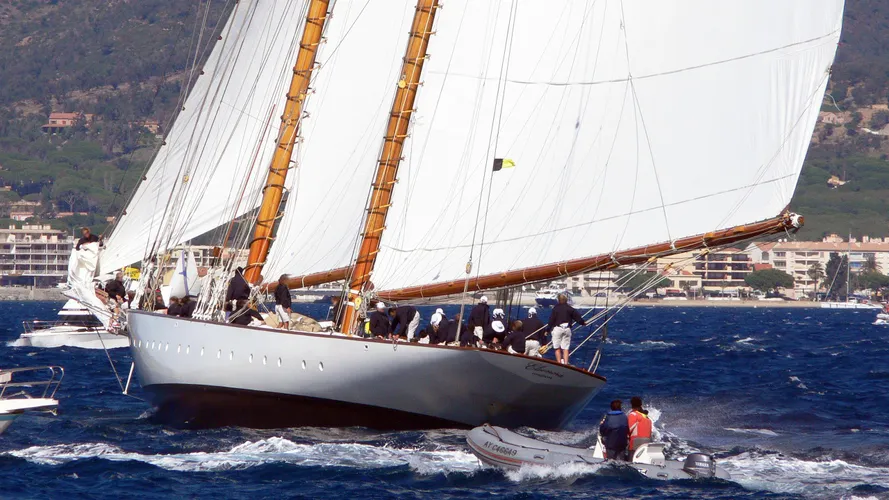 eleonora-e-sailing-yacht-van-der-graaf-2000-59m-stern