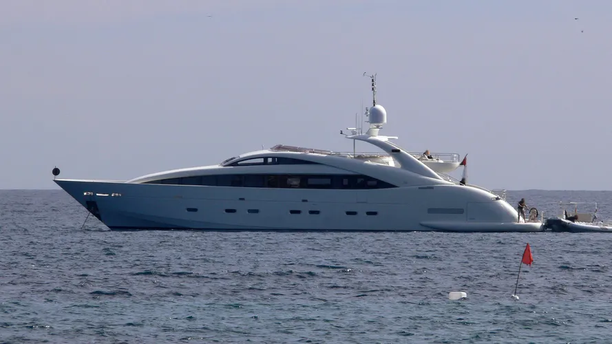 happy-hour-motor-yacht-isa-120-2005-37m-profile