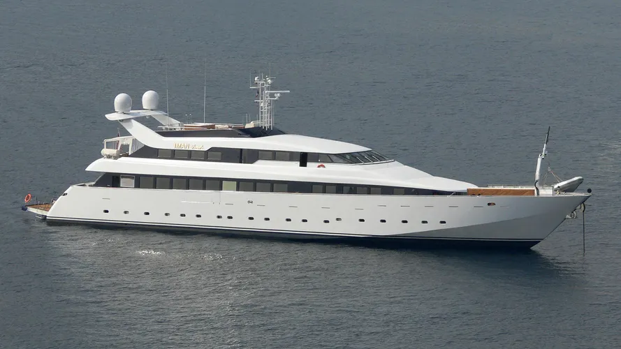 iman-motor-yacht-dragomar-1993-49m-half-profile