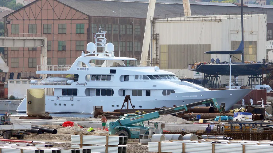 moonlight-of-uae-motor-yacht-benetti-1984-54m-profile