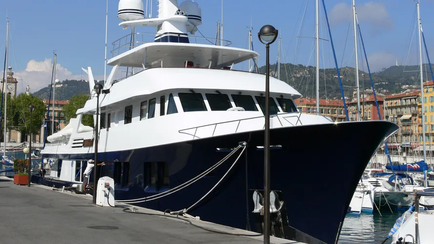 sinbad-explorer-yacht-delta-marine-126-2002-38m-half-profile