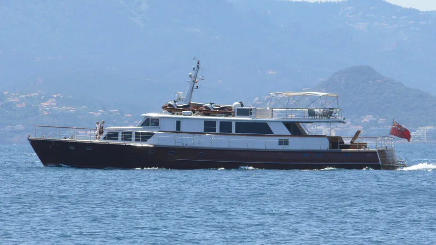 tempest-ws-motor-yacht-esterel-1963-32m-profile