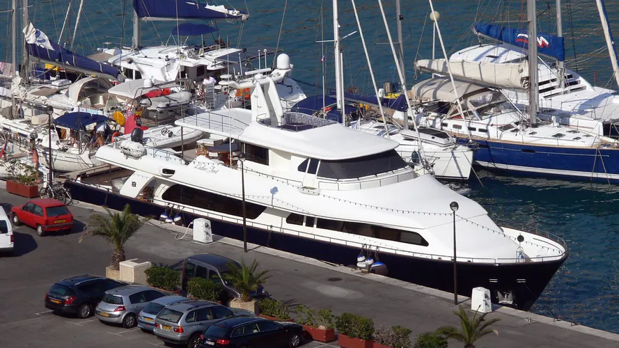 ladies-first-motor-yacht-ferretti-custom-line-navetta-30-2002-31m-aerial-half-profile