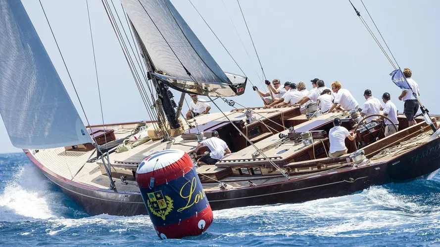 tempus-fugit-sailing-yacht-arkin-pruva-2013-27m-cruising