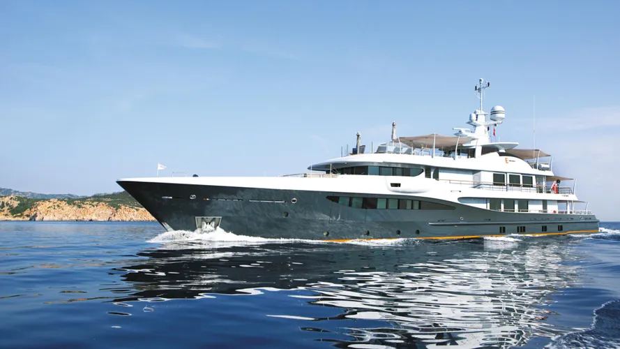 gene-machine-motor-yacht-amels-le-180-2013-55m-profile